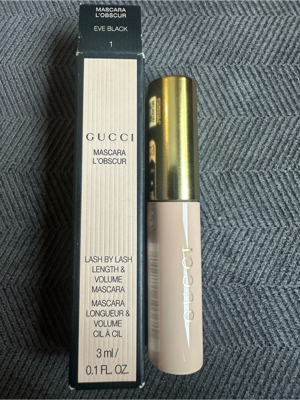 Gucci Mascara L'Obscur (Eve Black) – Beige Tube with Gold Cap
